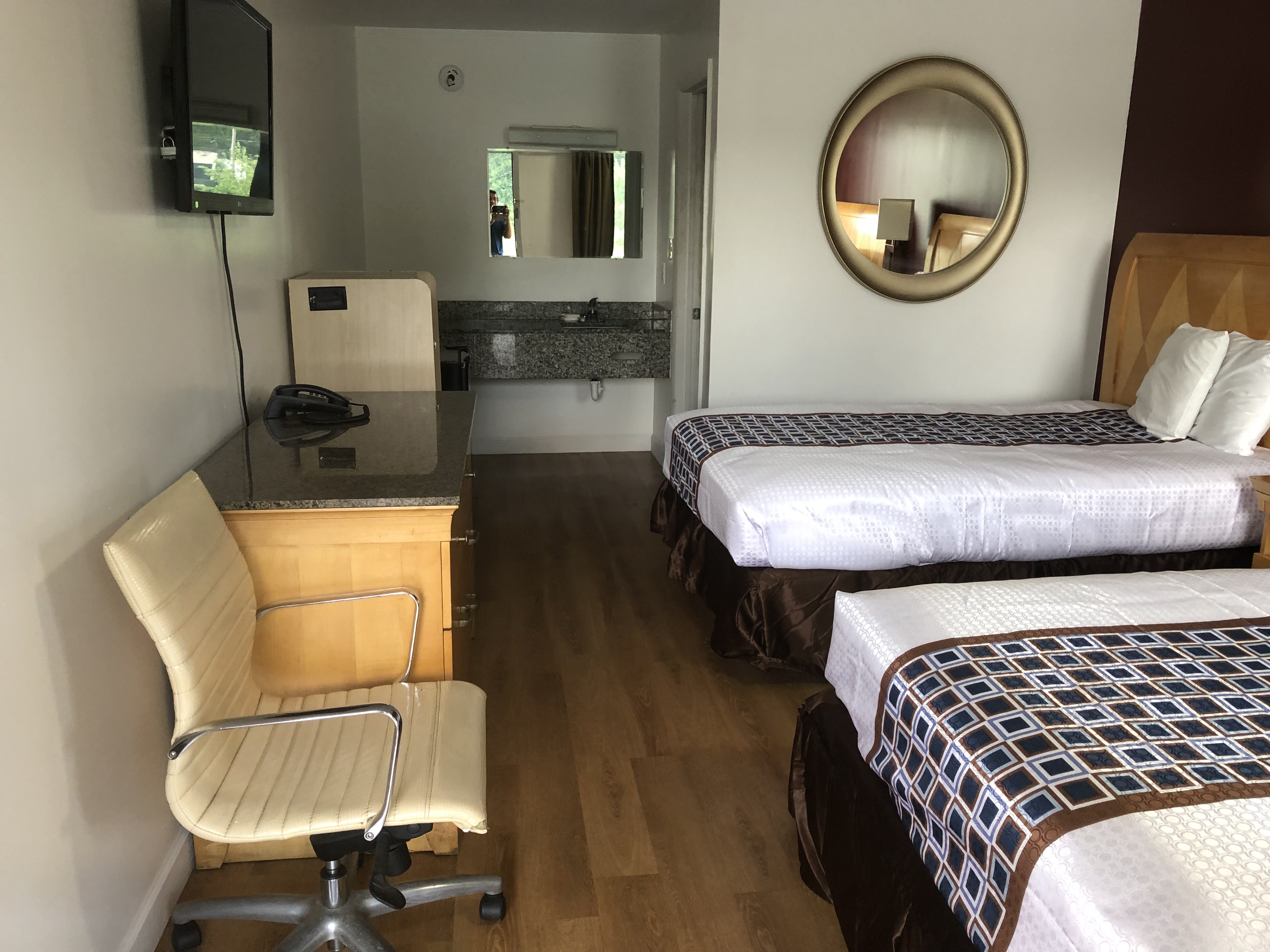 2 Beds